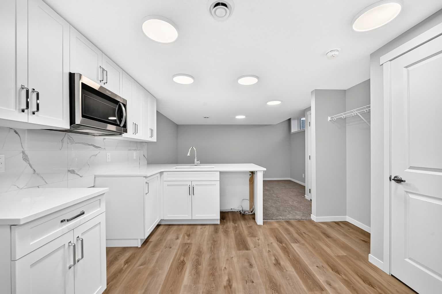 1302 Mahogany Boulevard SE