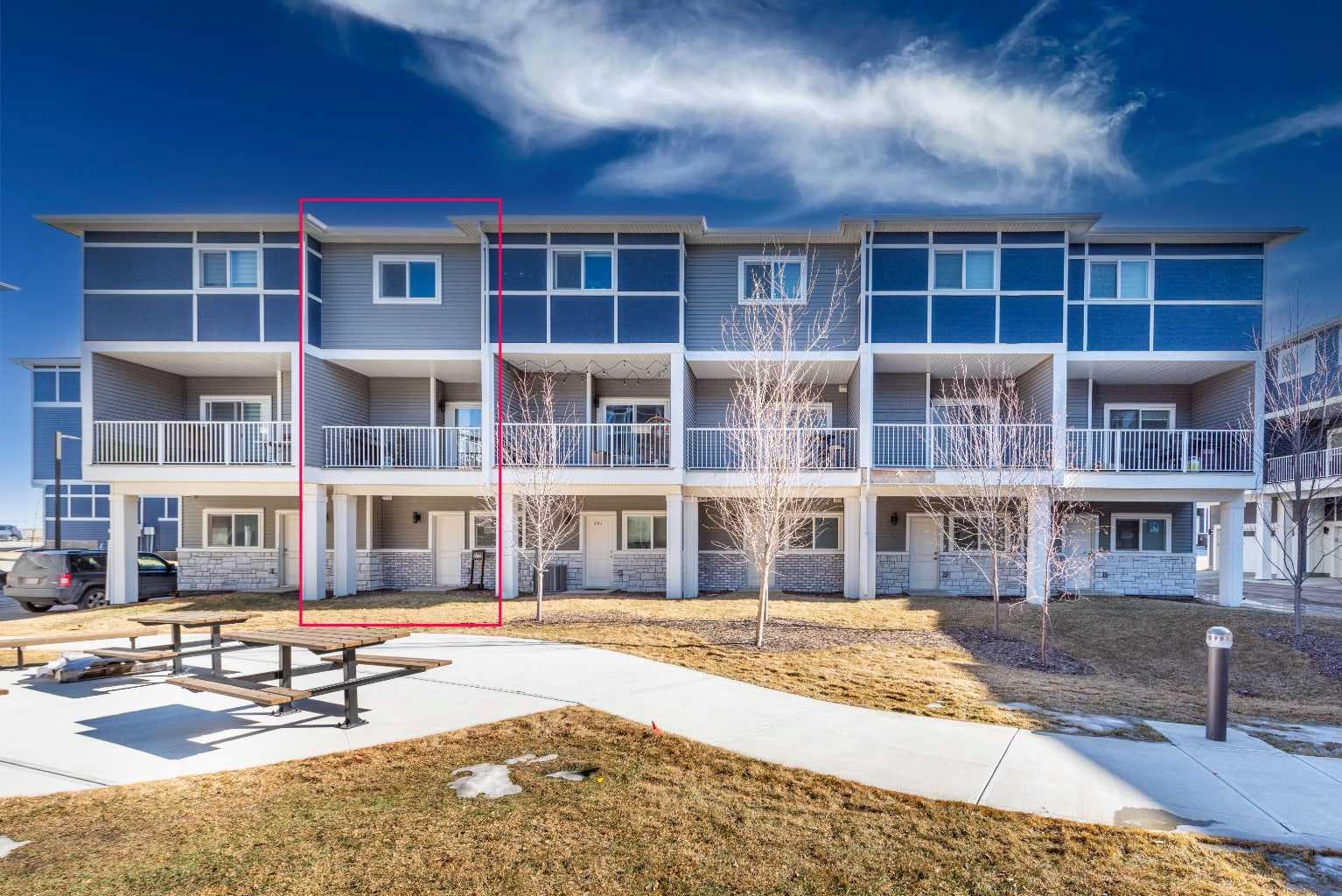 902, 33 Merganser Drive W