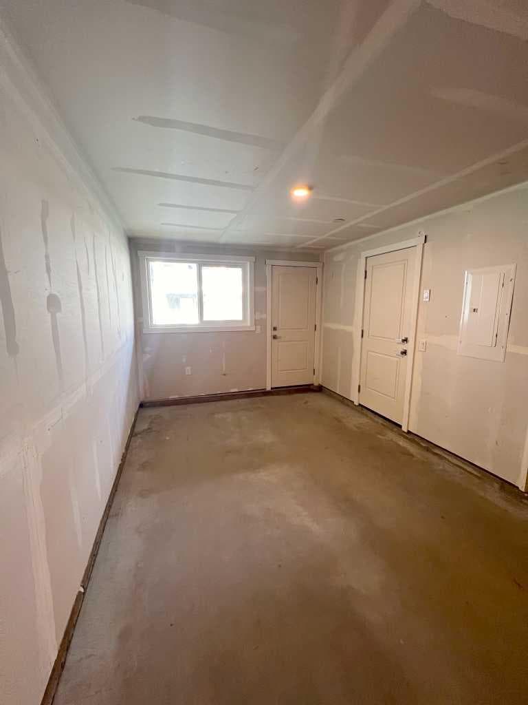 902, 33 Merganser Drive W