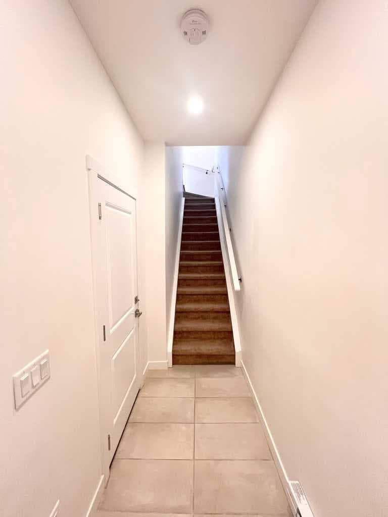 902, 33 Merganser Drive W