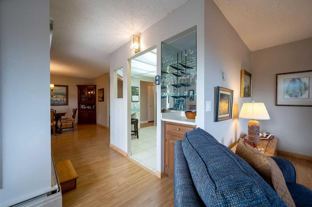 211, 9500 Oakfield Drive SW
