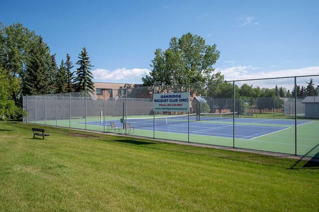 211, 9500 Oakfield Drive SW
