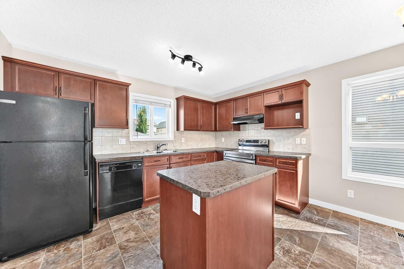254 Silverado Way SW