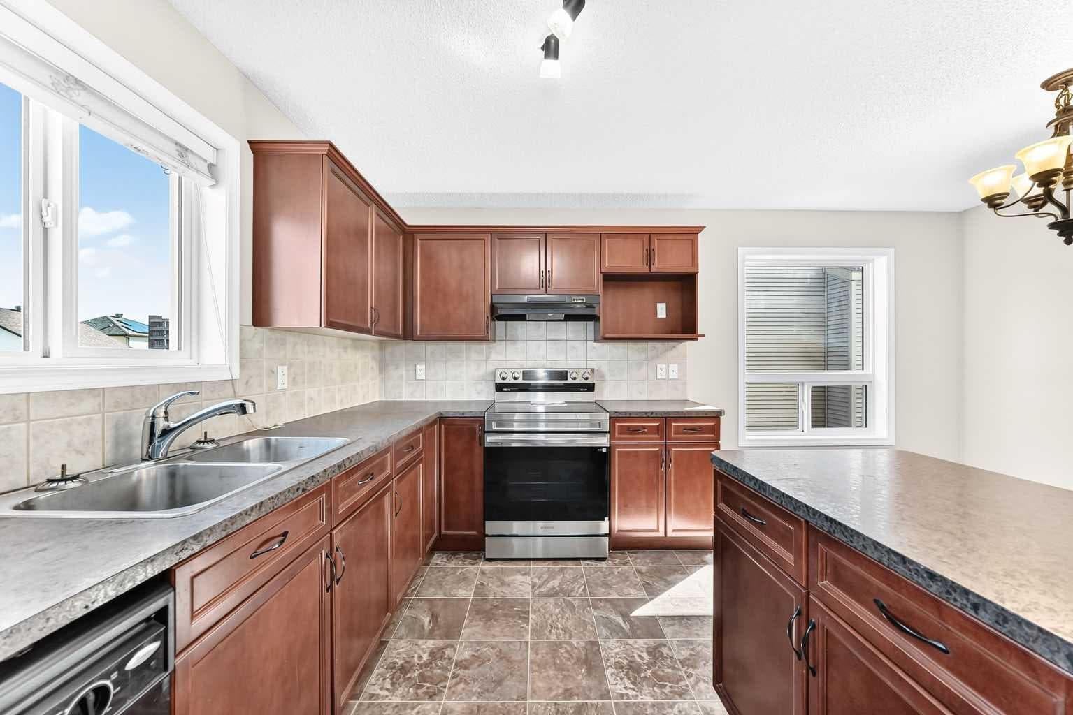 254 Silverado Way SW