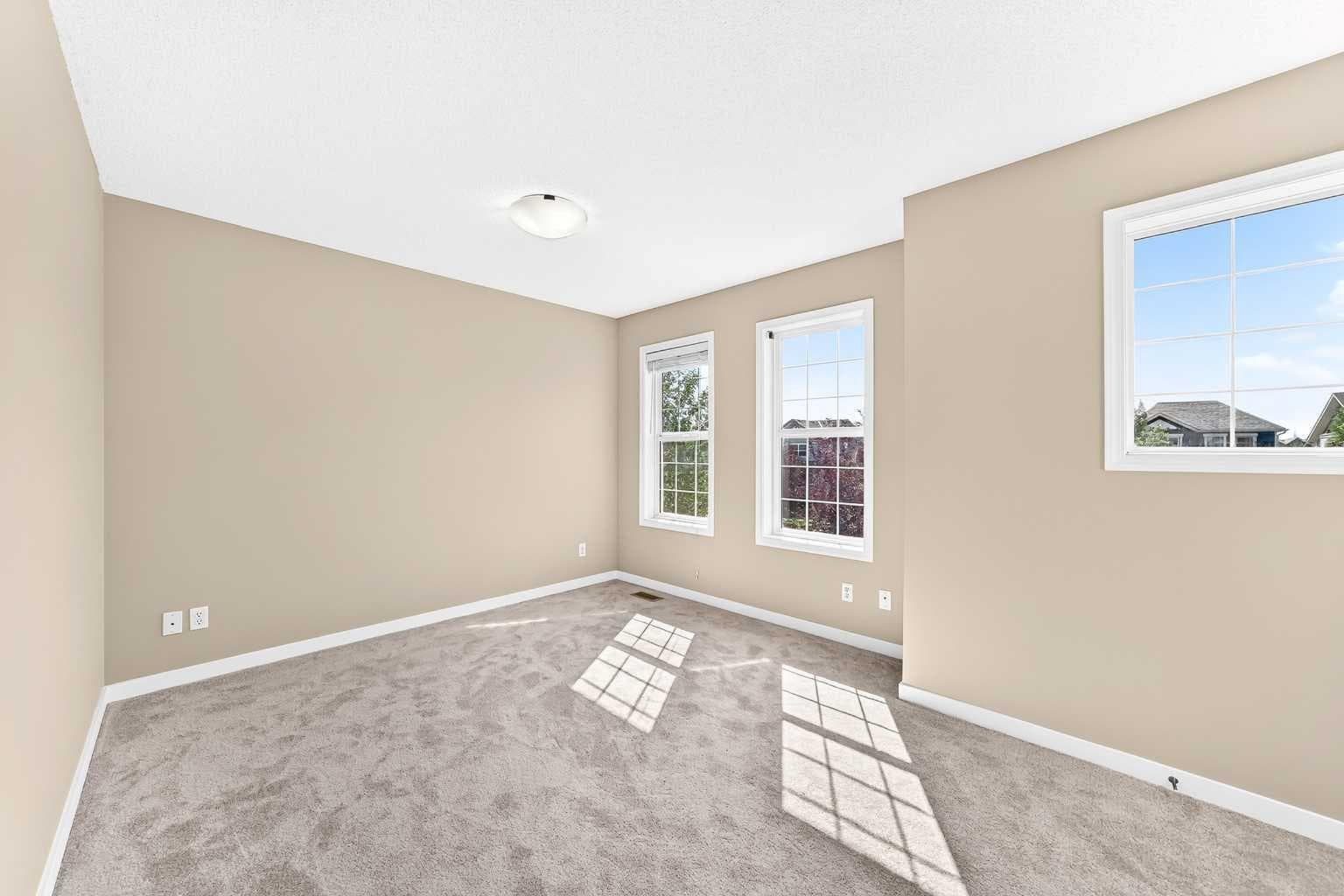 254 Silverado Way SW