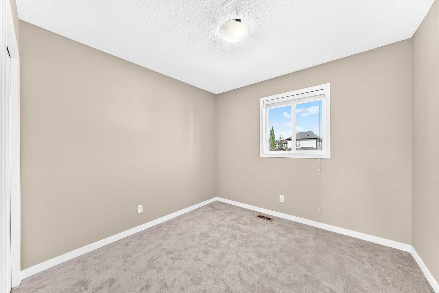 254 Silverado Way SW