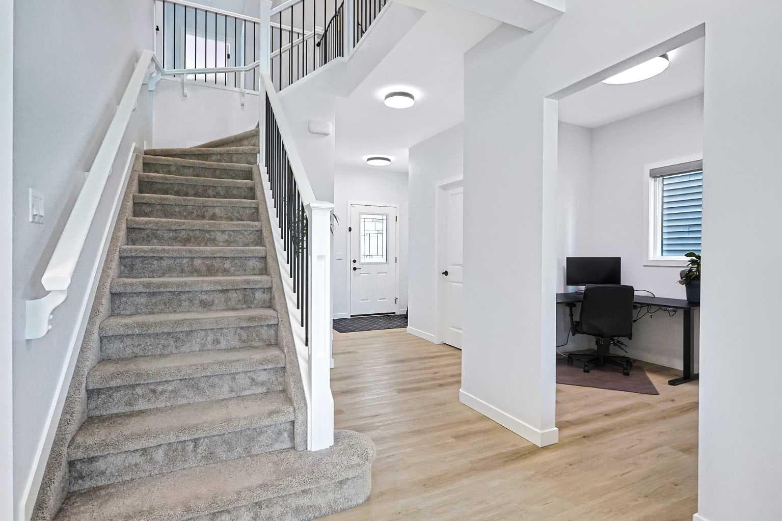553 Baywater Manor SW