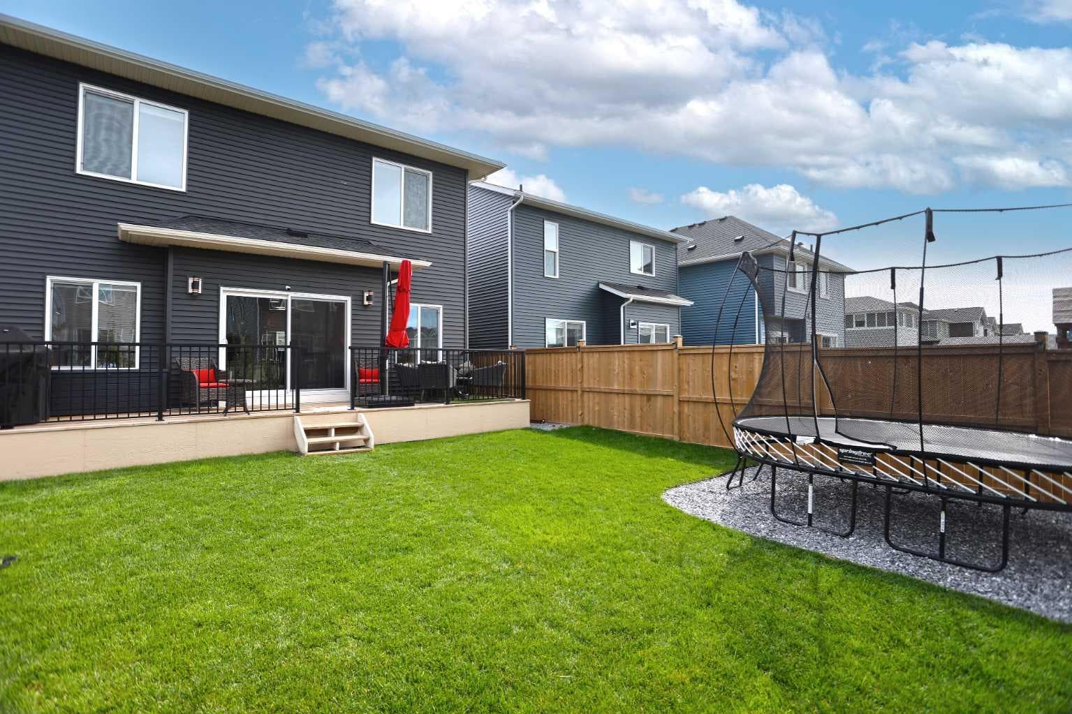 553 Baywater Manor SW