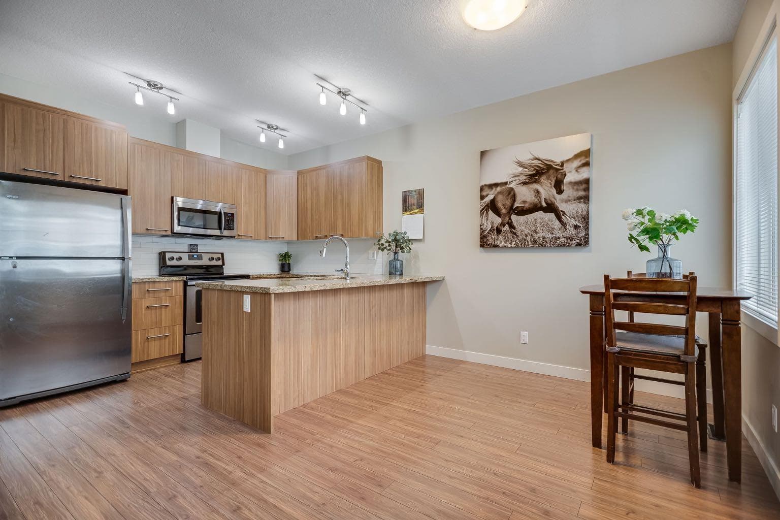 124, 300 Marina Drive 