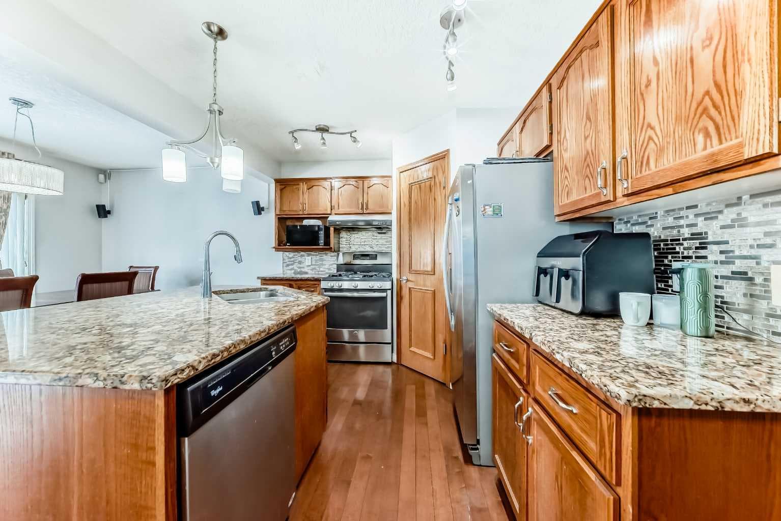 207 Eldorado Close NE
