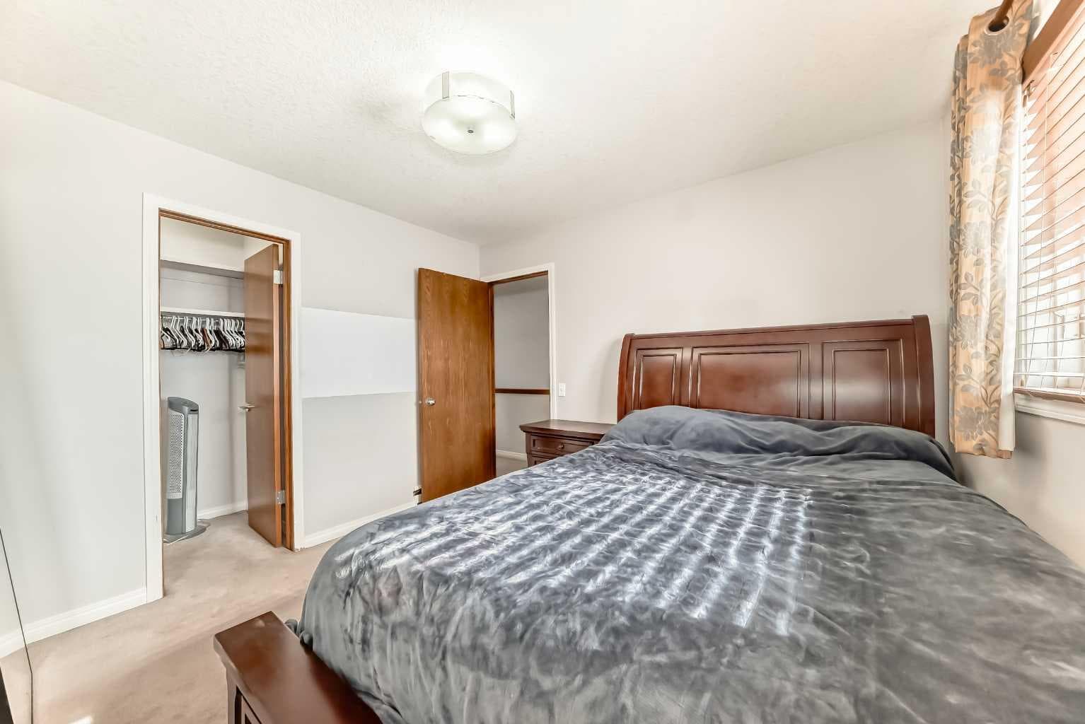 207 Eldorado Close NE