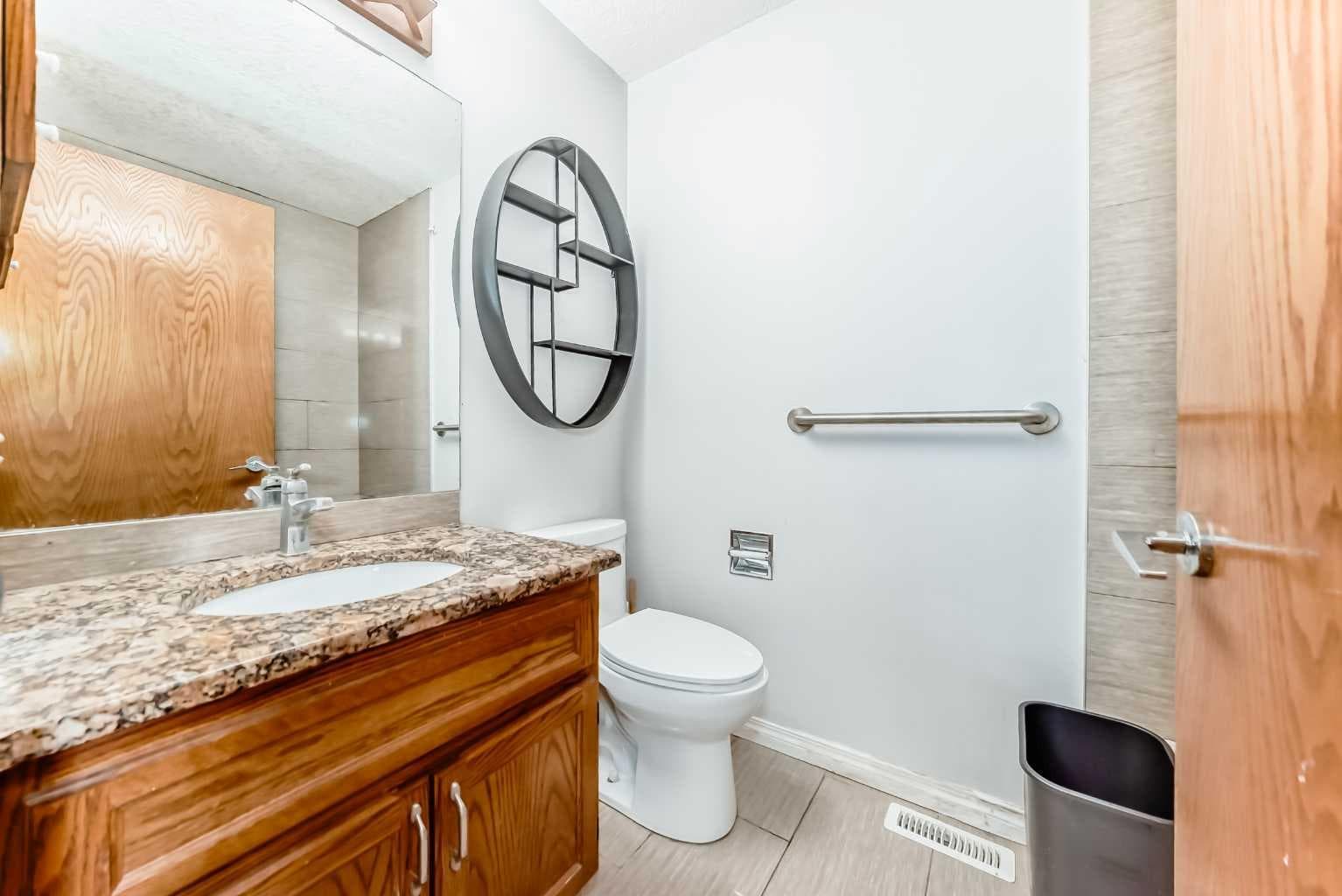 207 Eldorado Close NE